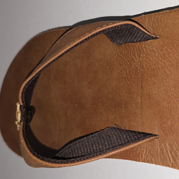 Reef boys leather flip flops Size 4/5 - Picture 9 of 14